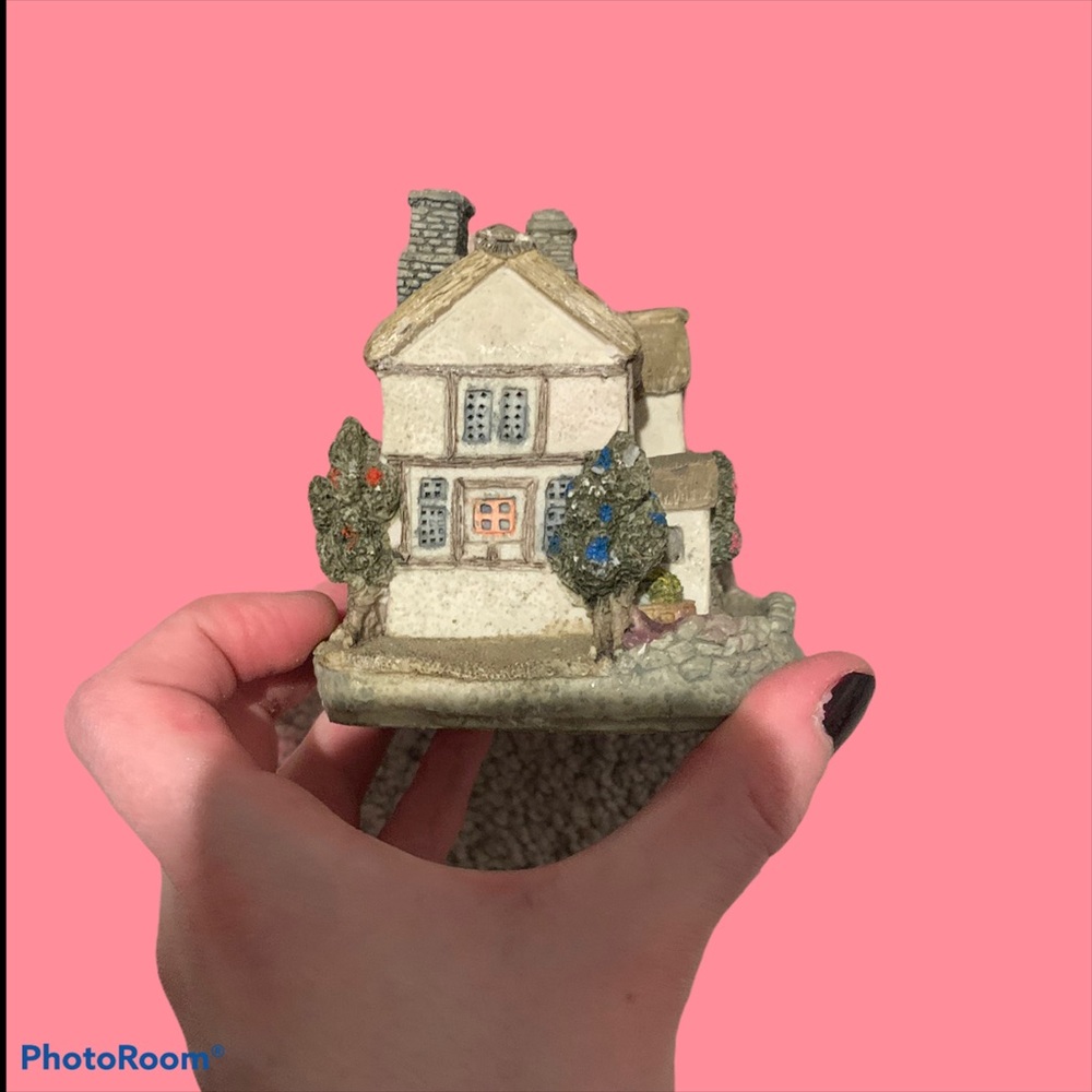 Home decor - Picture 2 of 5